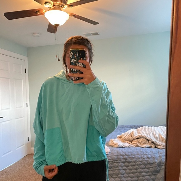 Outdoor Voices Tops - Outdoor Voices Mint Green Pullover Hoodie